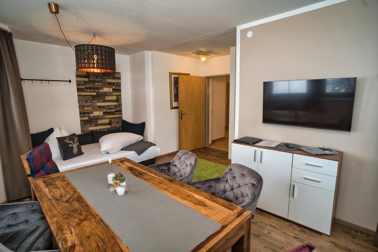 Stoeckl Apartment *