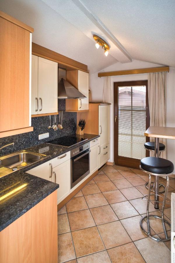 Stoeckl Apartment *